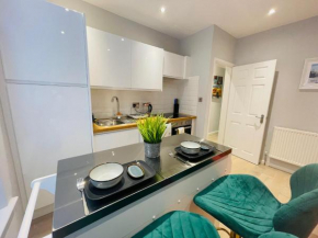 Bristol City Stays - Harbourside Apartments